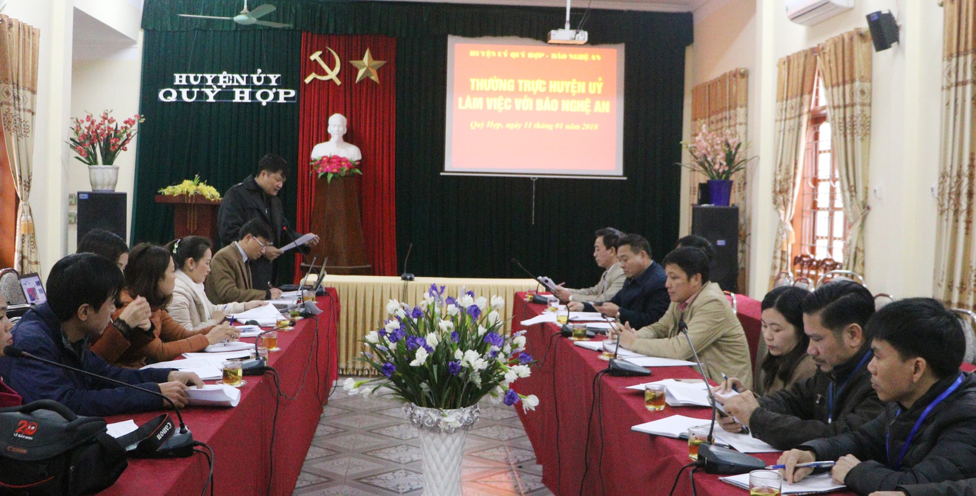 Toàn cảnh Báo Nghệ An làm việc với huyện Quỳ Hợp. Đạm Phương.jpg