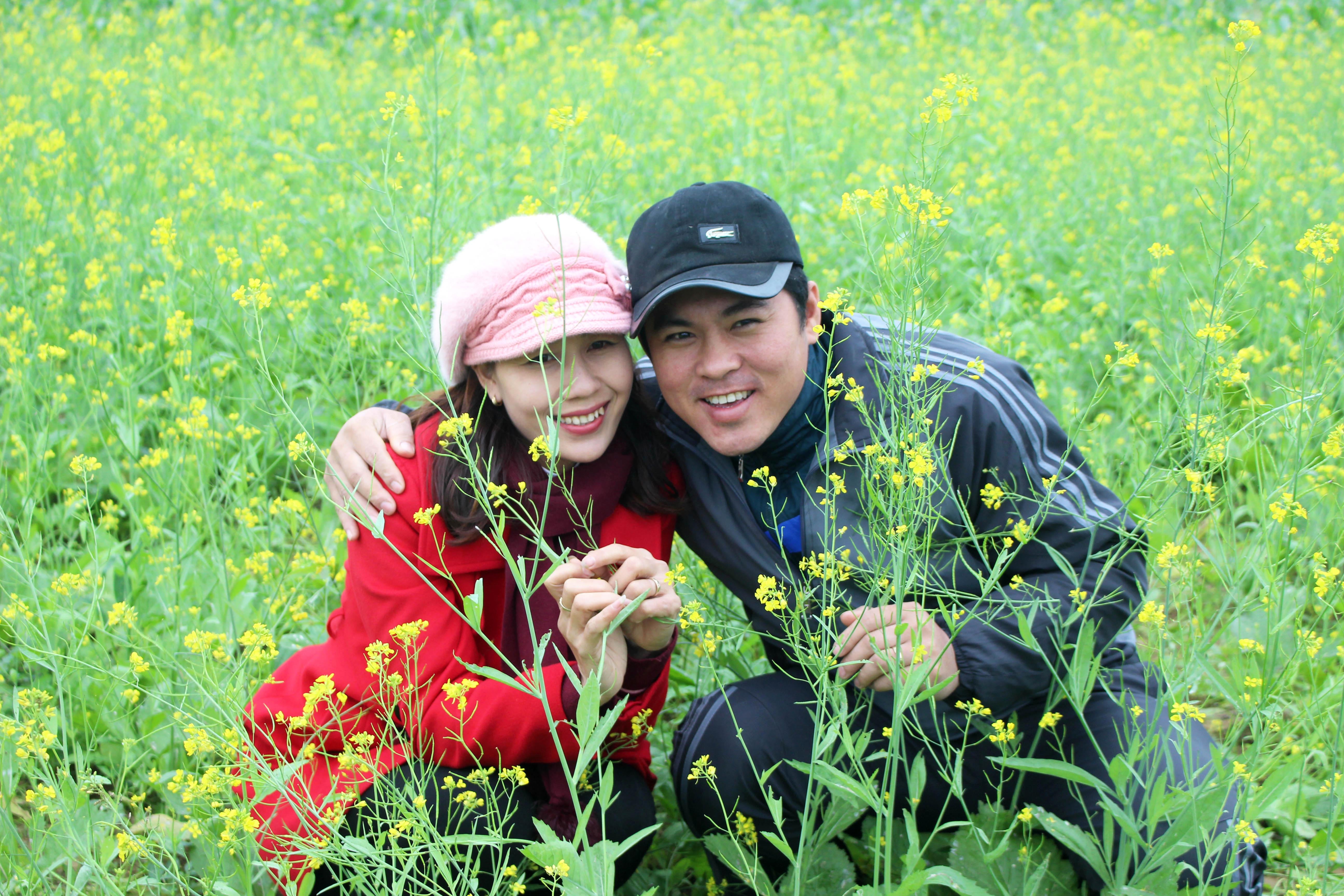Sau những ngày làm việc vất vả, không ít gia đình đã đến đây để “thả hồn hòa với thiên nhiên. Ảnh: Huy Thư