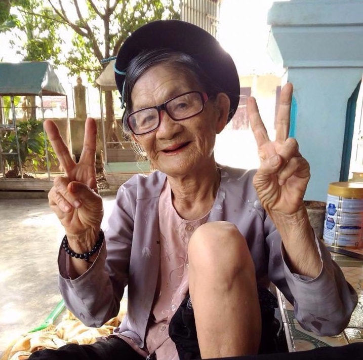 Tuy đã 82 tuổi nhưng cụ Kính vẫn rất 