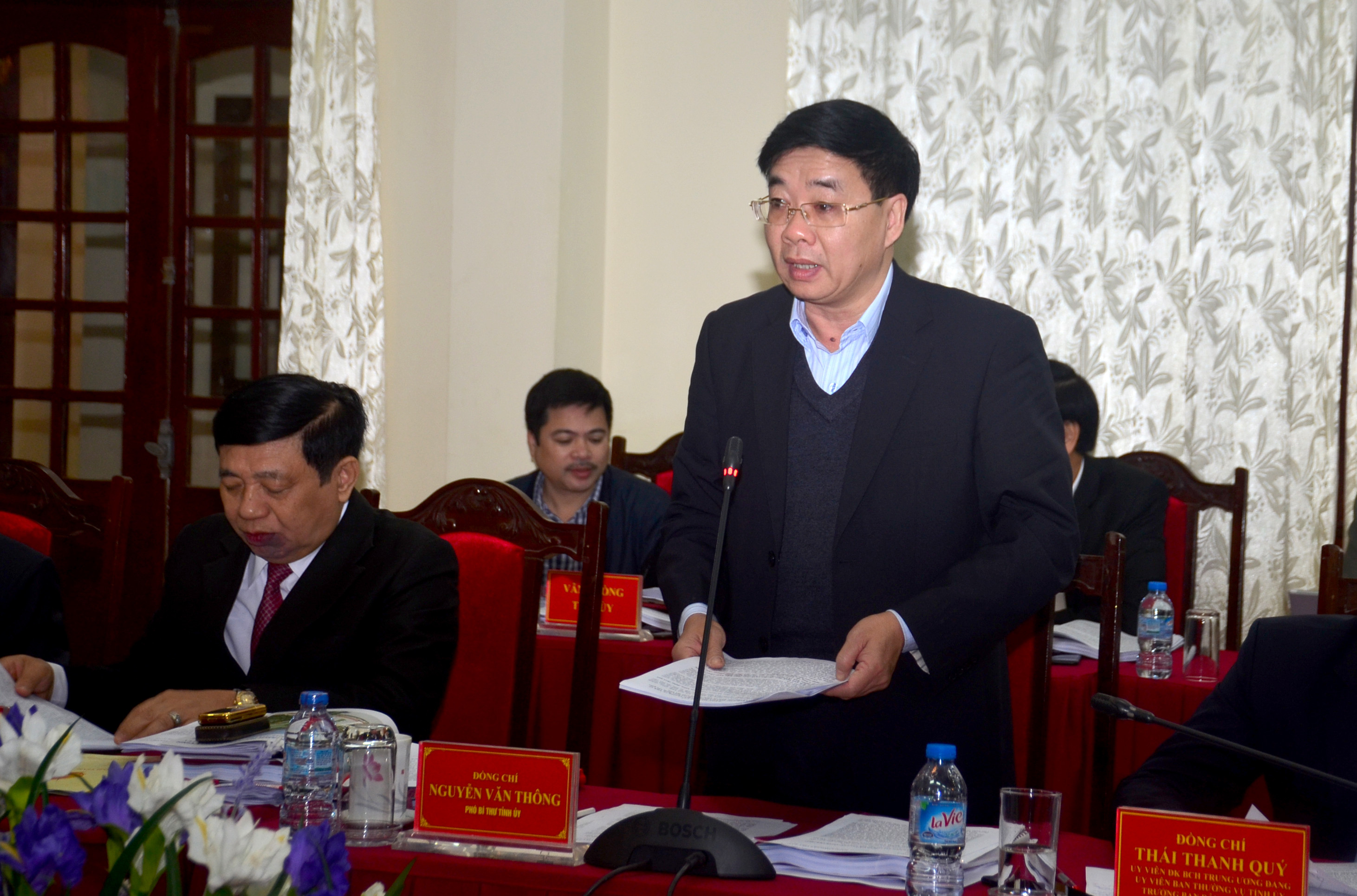 Phó Bí thư Tỉnh ủy Nguyễn Văn Thông phát biểu tại hội nghị. Ảnh: Thành Duy