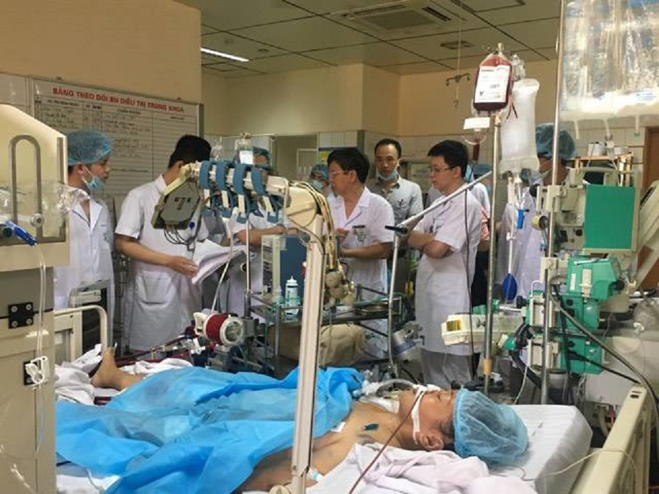 Sự cố chạy thận tại Bệnh viện đa khoa tỉnh Hòa Bình khiến 8 người tử vong. Ảnh: Internet