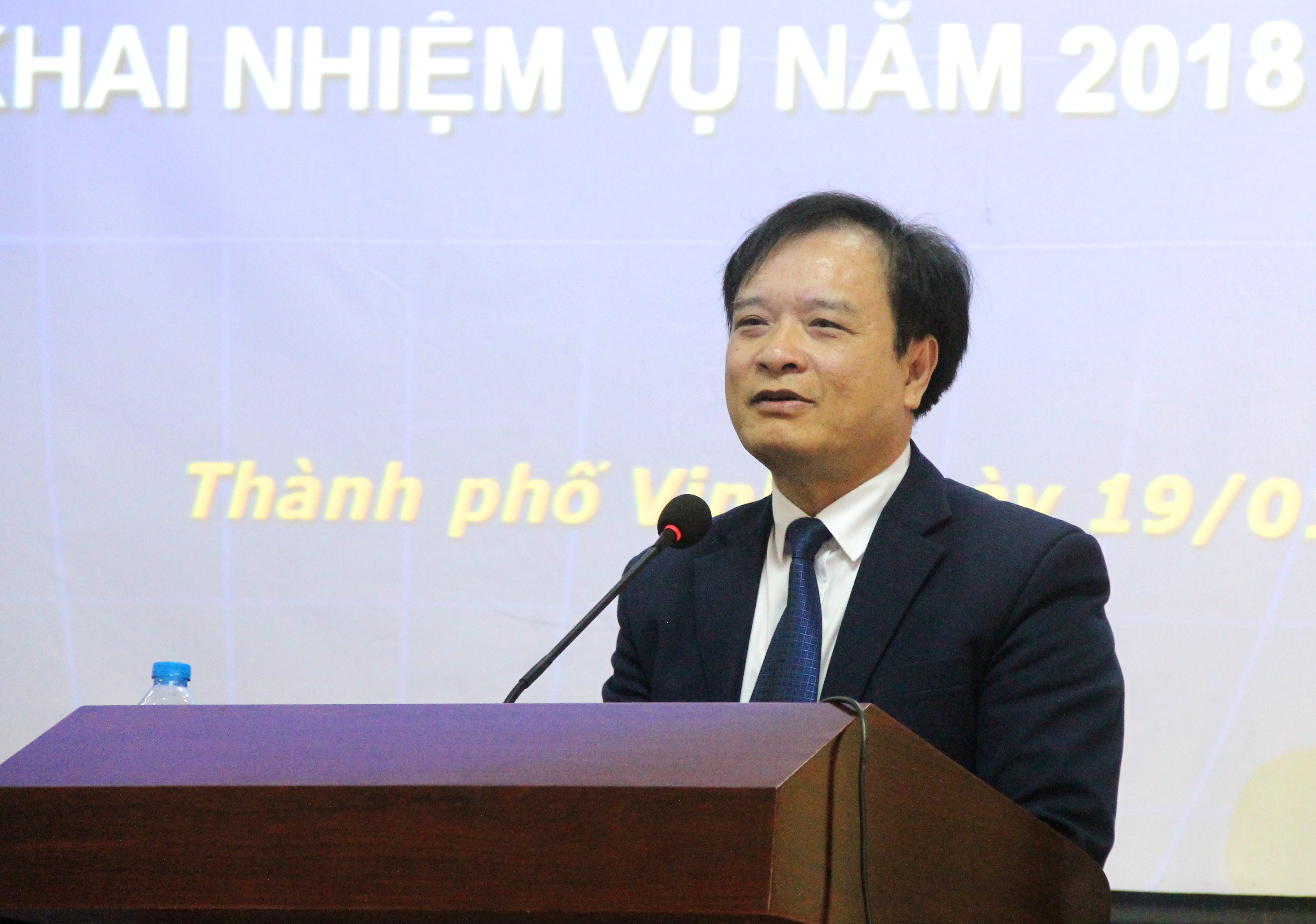 Trưởng Ban Tuyên giáo Tỉnh ủy Hồ Phúc Hợp triển khai nhiệm vụ công tác tuyên giáo năm 2018. Ảnh: Mỹ Nga 