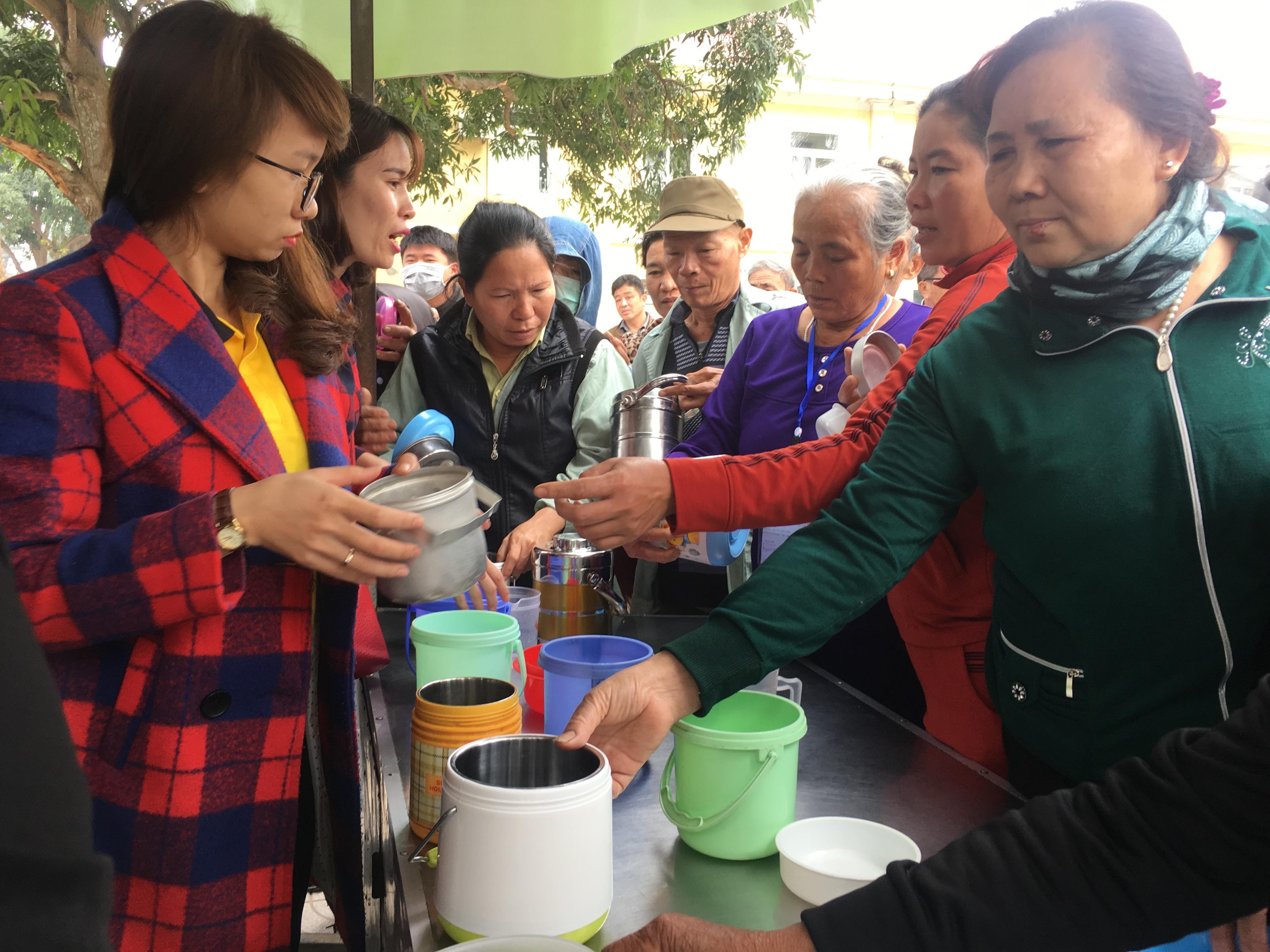 Các hội viên Hội Lữ hành Nghệ An 