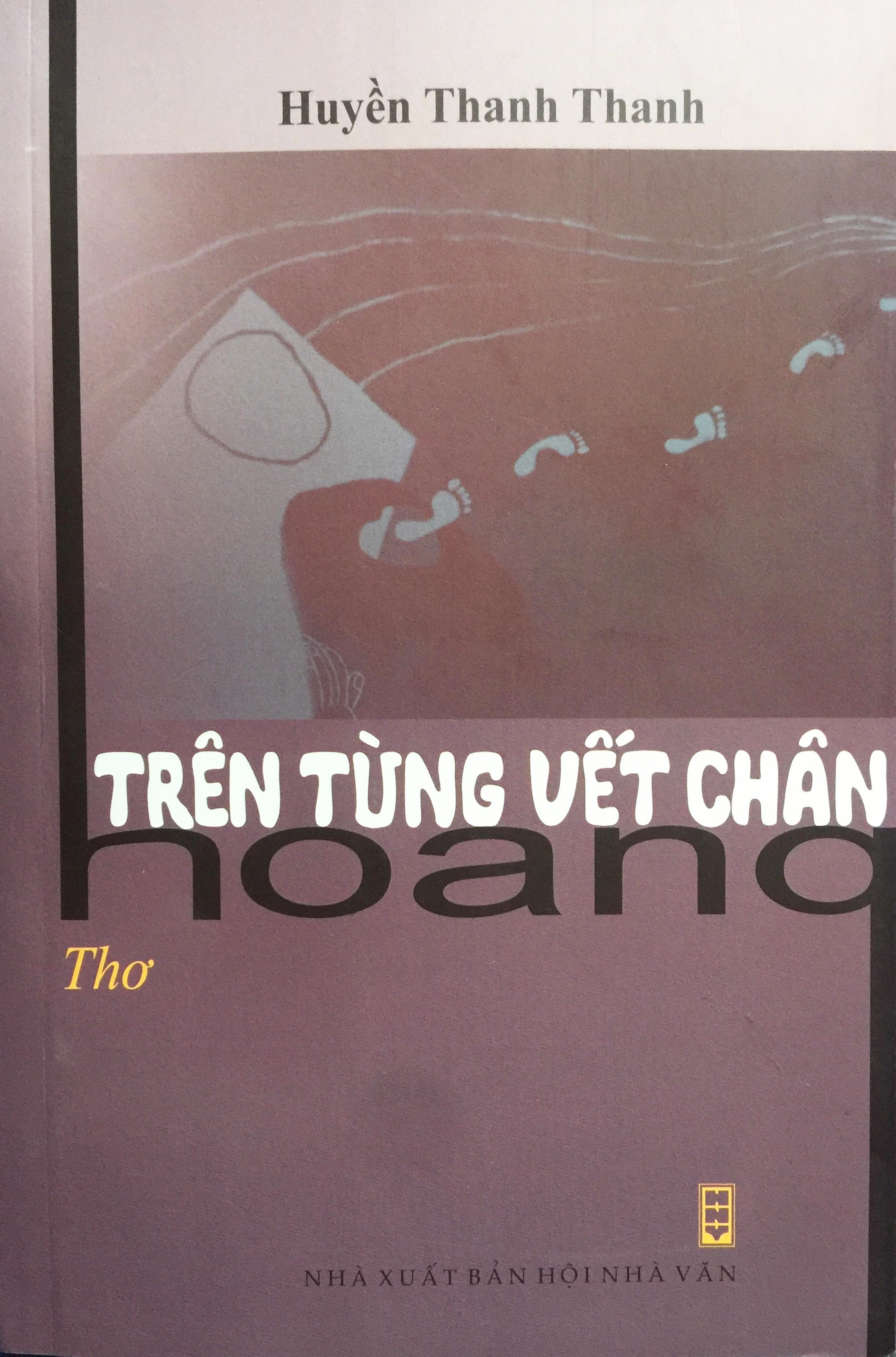 Bìa tập thơ của Huyền Thanh Thanh. Ảnh: P.V