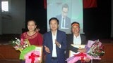 Quê nhà Phan Văn Đức và Phạm Xuân Mạnh trao quà động viên hai cầu thủ
