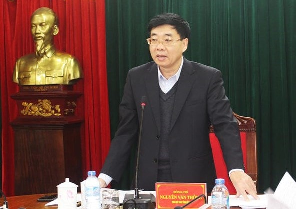 Đồng chí Nguyễn Văn Thông - Phó Bí thư Tỉnh ủy chỉ đạo các ngành nội chính thực hiện tốt nhiệm vụ, đảm bảo cho nhân dân đón tết vui tươi, an lành. Ảnh: Phạm Bằng