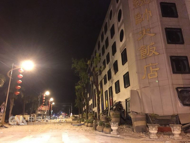 Trận động đất xảy ra vào lúc 23h50 (giờ địa phương) ngày 6-2, ở độ sâu khoảng 10 km, cách thành phố Hoa Liên (Hualien) khoảng 18 km