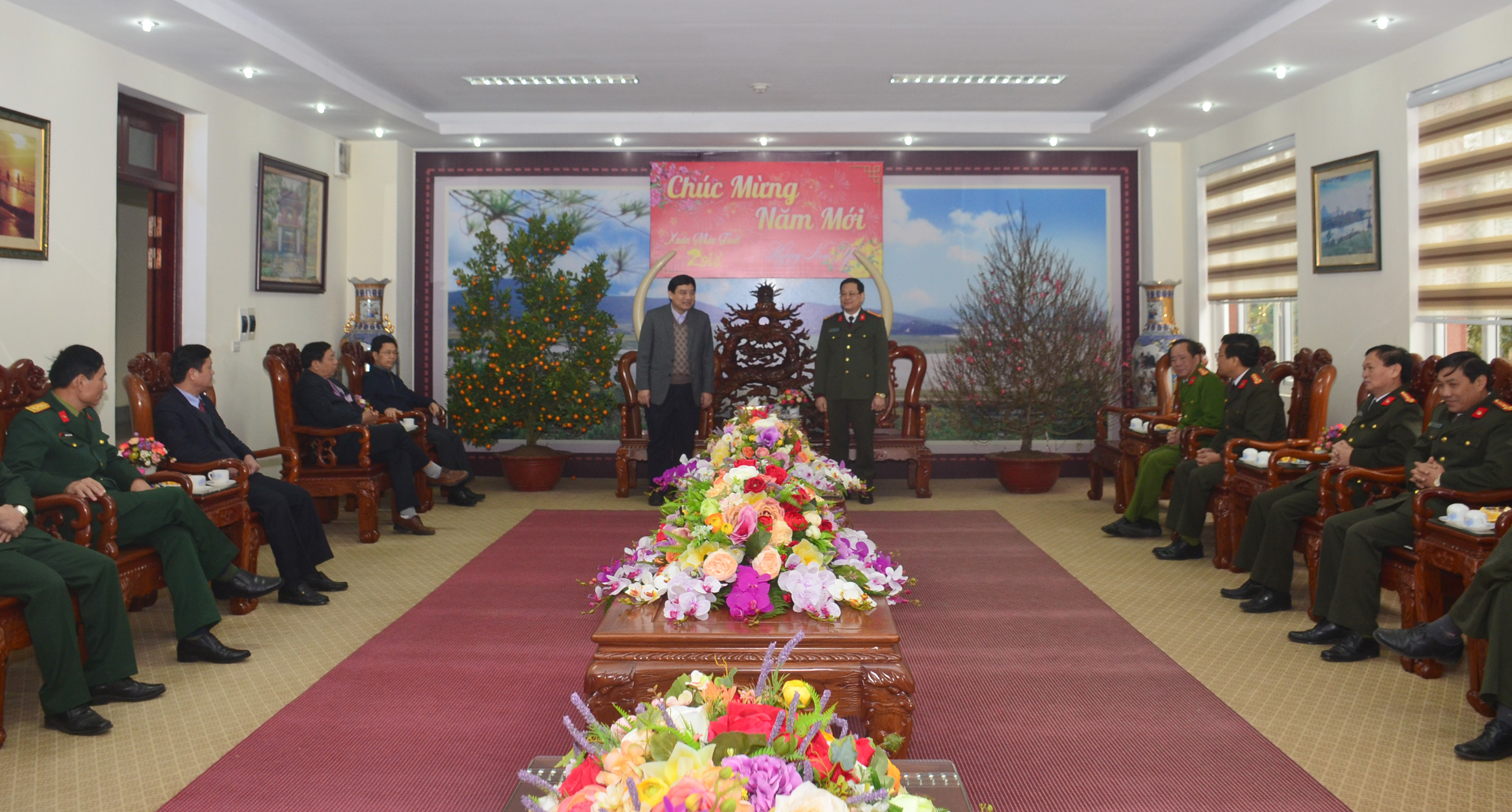 Bí thư Tỉnh ủy Nguyễn Đắc Vinh phát biểu ghi nhận những kết quả