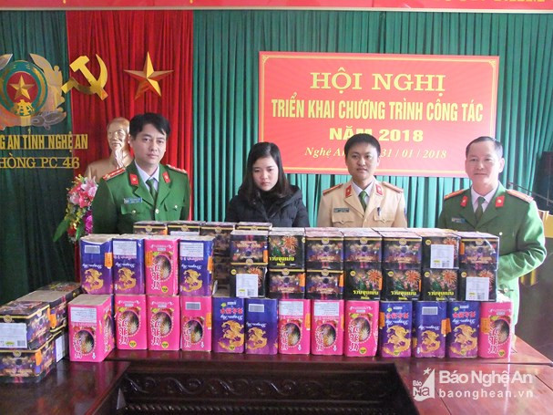 Phòng Cảnh sát kinh tế Công an Nghệ An bắt đối tượng có hành vi mua bán pháo trái phép, thu giữ gần 120 kg pháo -Ảnh tư liệu