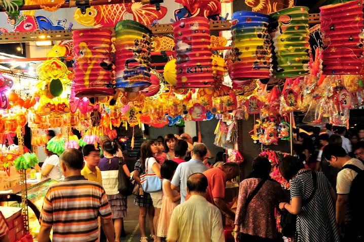 Lễ hội hoa đăng là hoạt động đầu tiên của tháng các hoạt động Lễ hội Chunjie ở Singapore