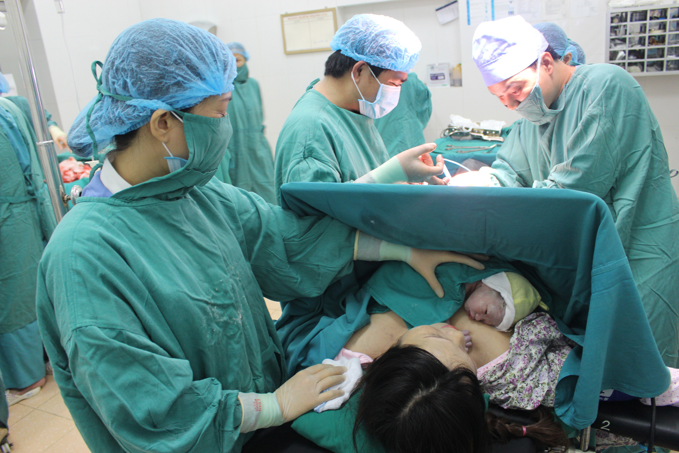 Bệnh viện Sản Nhi Nghệ An là tuyến chuyên môn cao nhất về khám bệnh, chữa bệnh trong lĩnh vực Sản phụ khoa và Nhi khoa của tỉnh Nghệ An.