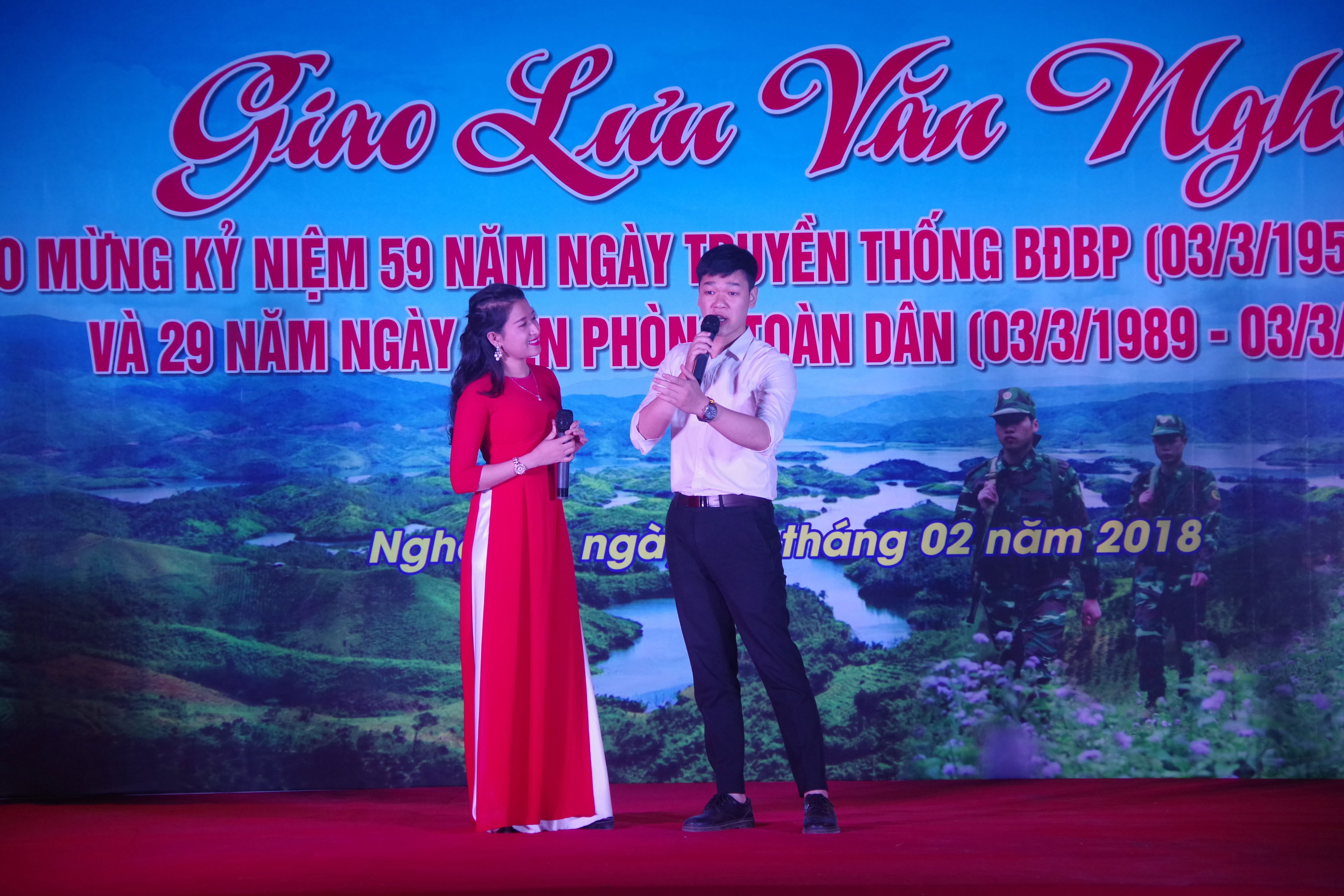 Song ca “Mùa xuân, tuổi trẻ” của Trường ĐH Vinh. Ảnh: Phương Linh