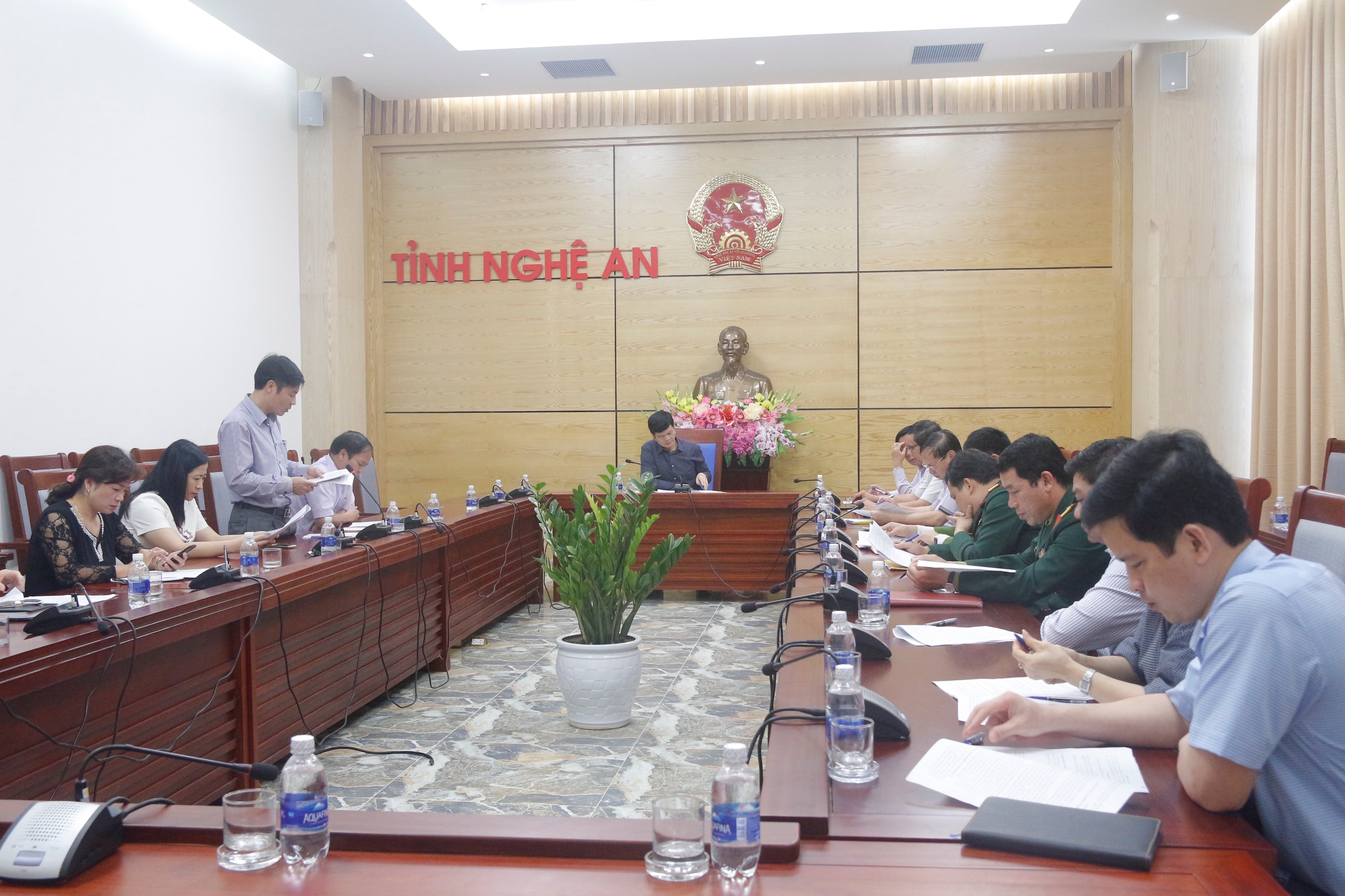 Các đại biểu tham dự ouộc họp. Ảnh: Thanh Nga