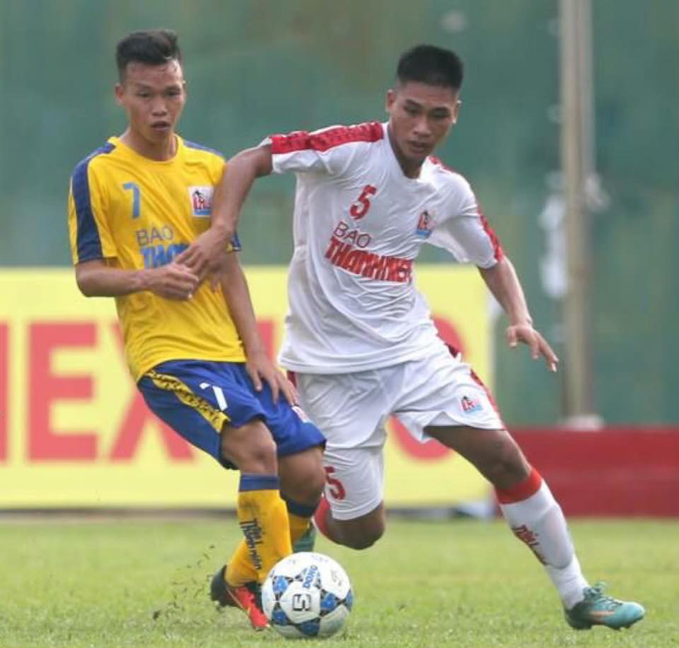 Văn Hạnh (số 5) là tân binh nội duy nhất của HA.GL ở mùa giải V.League năm nay. Ảnh: Internet