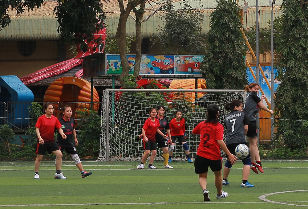 giải bóng đá nữ khối cơ quan doanh nghiệp Ảnh: Chu Thanh