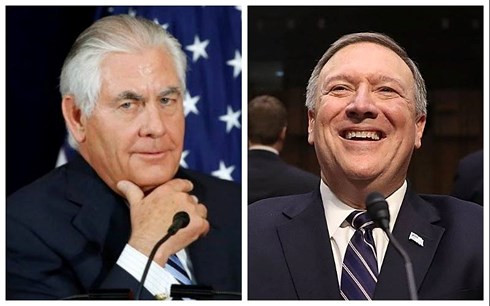 Ngoại trưởng Mỹ Rex Tillerson (phải) và ông Mike Pompeo, giám đốc Cục tình báo trung ương Mỹ (CIA) (trái). 