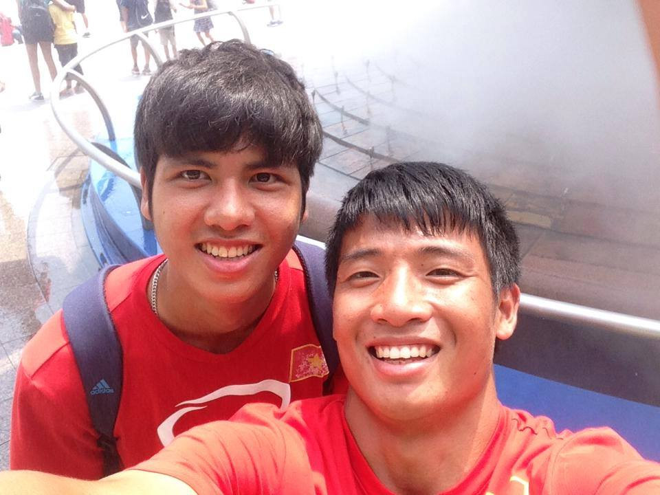 Viết Nguyên và Tiến Dũng trong màu áo ĐT U19 Việt Nam. Ảnh: FBNV