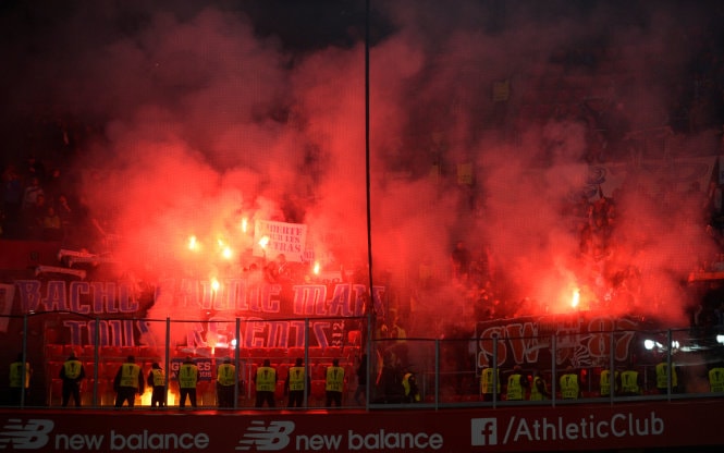 Bạo lực bùng phát tại Europa League