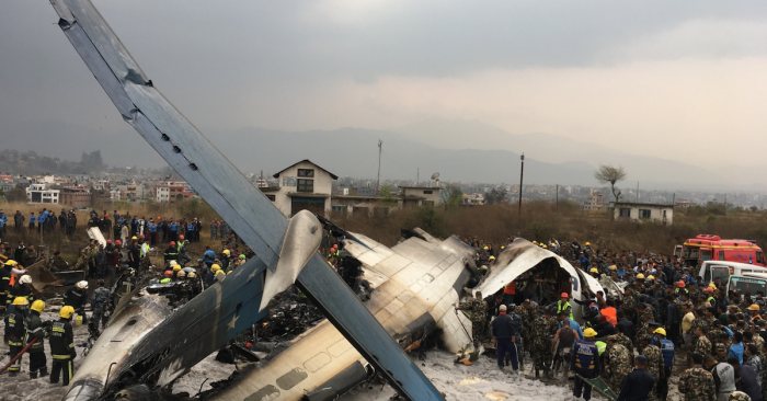 Hiện trường vụ tai nạn máy bay thảm khốc tại thủ đô Nepal. Ảnh: Fox News