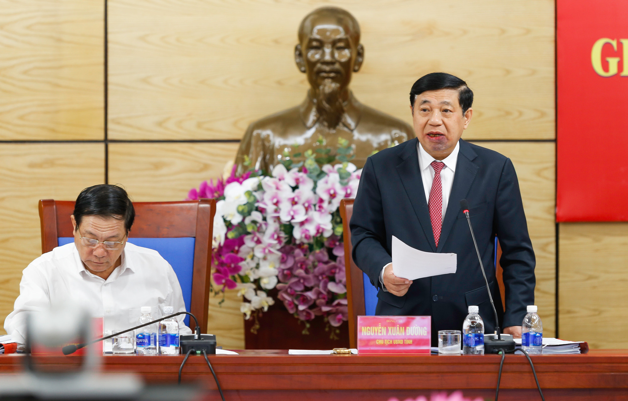 Chủ tịch UBND tỉnh Nguyễn Xuân Đường phát biểu kết luận cuộc làm việc. Ảnh: Đức Anh