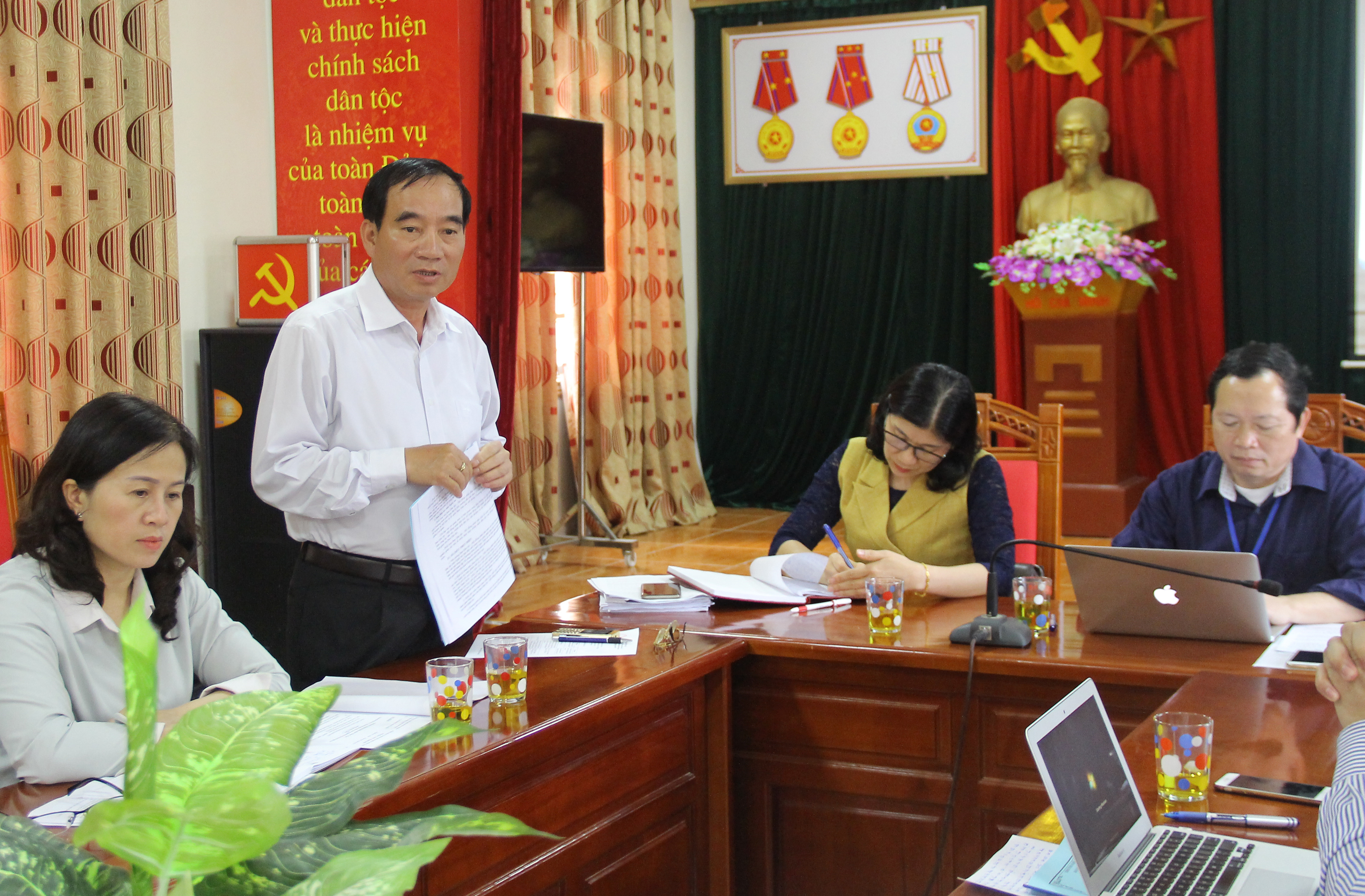 Phó Chủ tịch HĐND tỉnh Hoàng Viết Đường đề nghị cần phối hợp tốt hơn trong việc giải quyết đơn thư và kiến nghị của cử tri