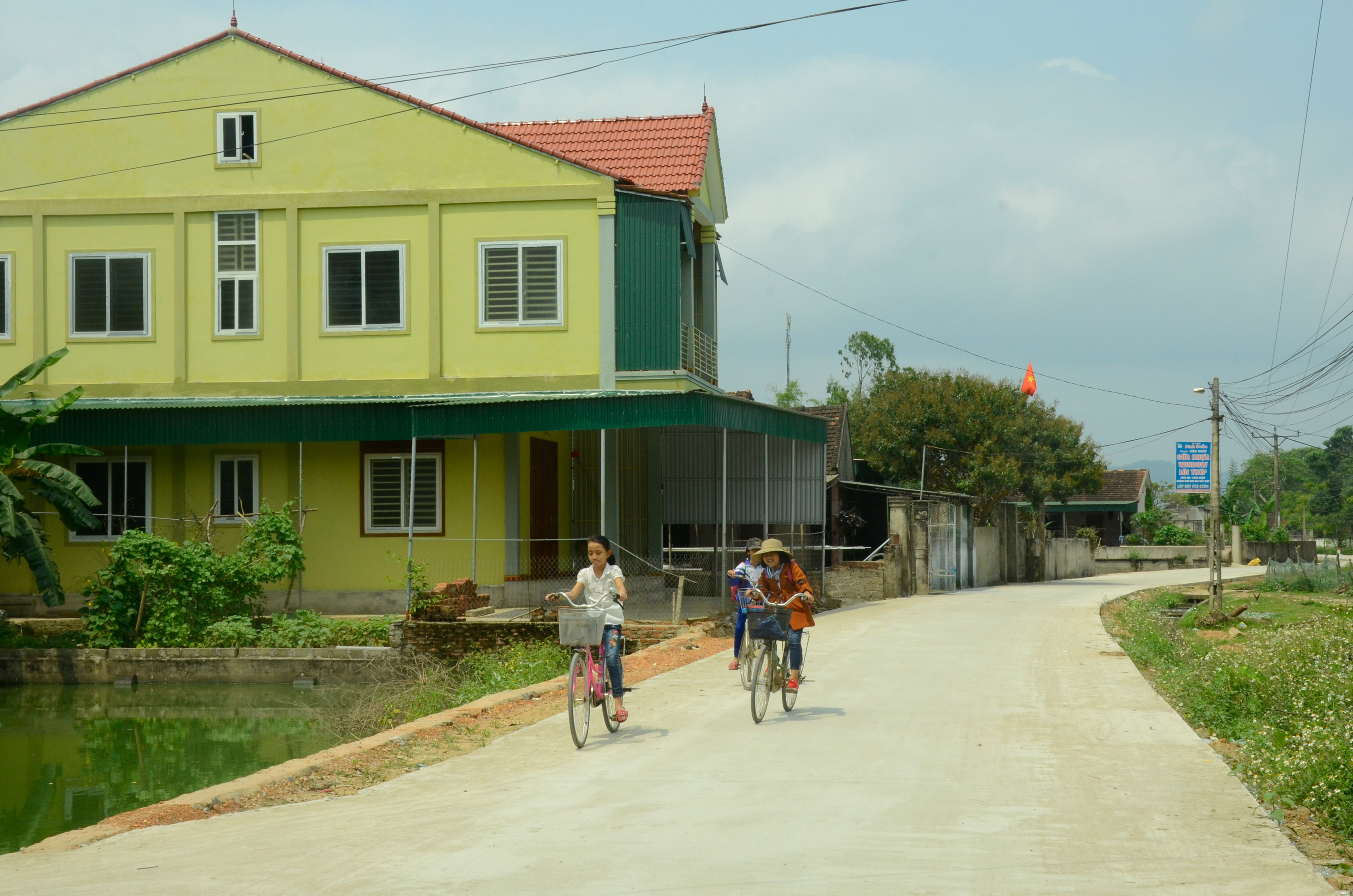 Một góc làng quê xã Xuân Lâm, huyện Nam Đàn. Ảnh Thanh Lê