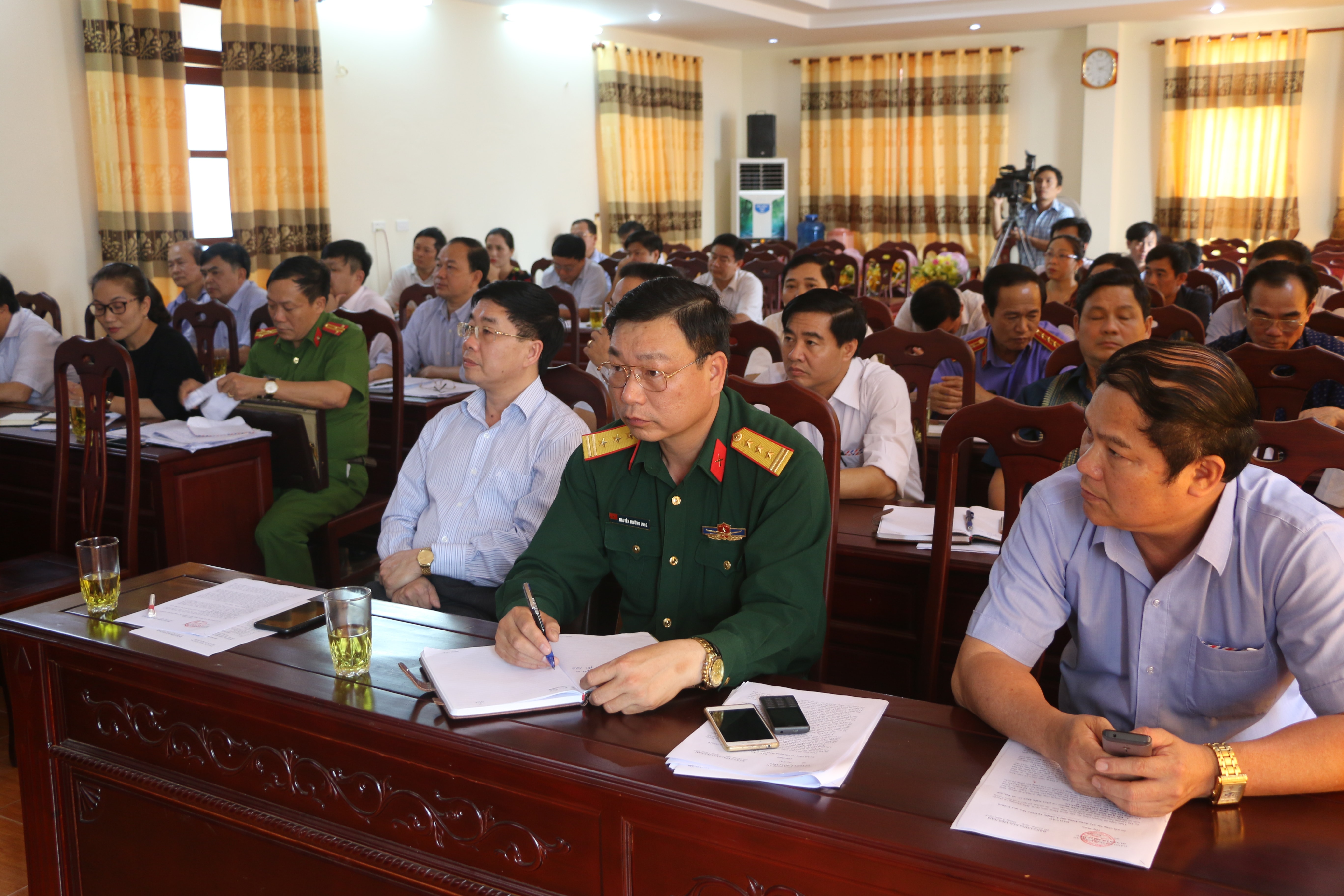 Phó Bí thư Tỉnh ủy Nguyễn Văn Thông tham dự hội nghị. Ảnh: Hữu Hoàn