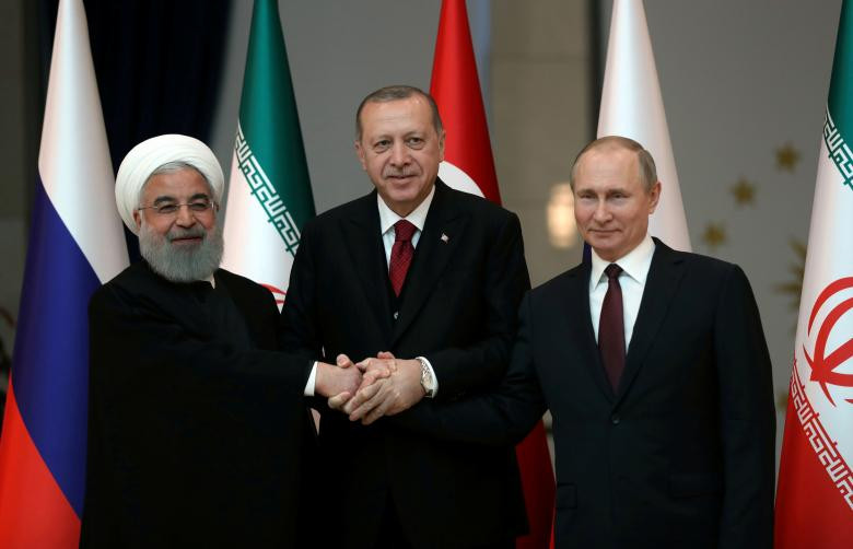Chủ tịch Hassan Rouhani của Iran, Tayyip Erdogan của Thổ Nhĩ Kỳ và Vladimir Putin của Nga đặt ra trước cuộc họp của họ tại Ankara, Thổ Nhĩ Kỳ