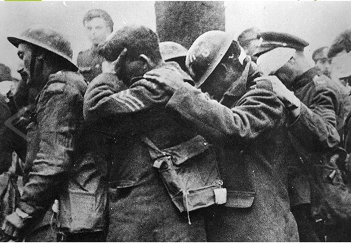 Những người lính trong Chiến tranh thế giới thứ nhất bị mù do khí mù tạt.