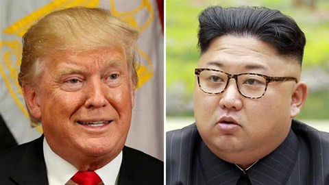 Tổng thống Mỹ Donald Trump và nhà lãnh đạo Triều Tiên Kim Jong-un. 