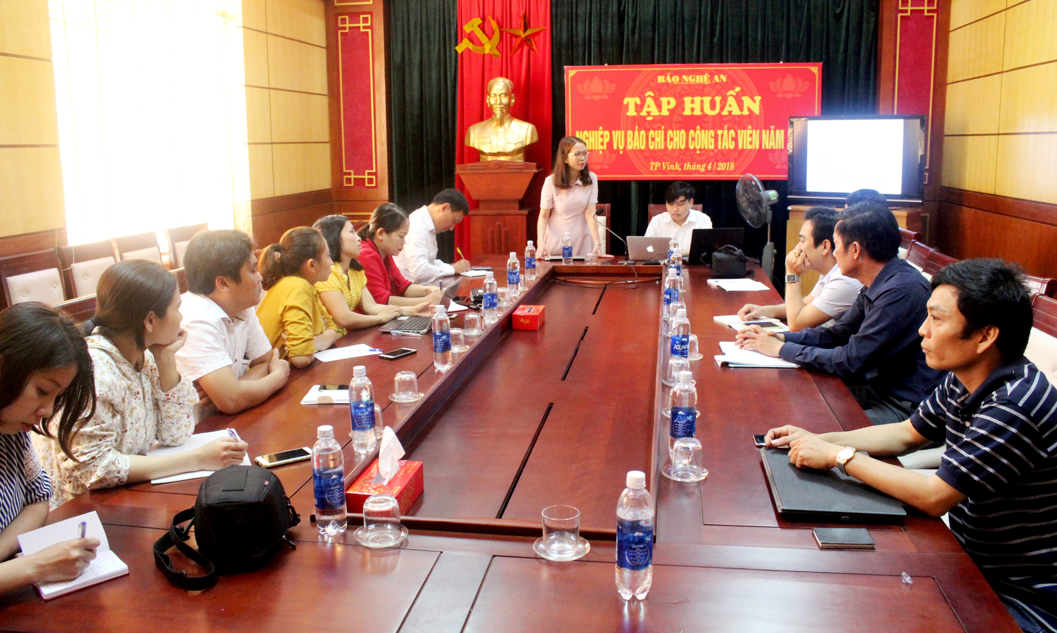 Toàn cảnh cuộc tập huấn. Ảnh: Nguyên Nguyên