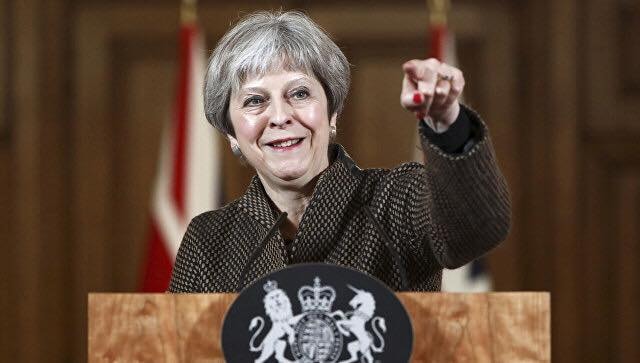 Thủ tướng Anh Teresa May: London sẽ xem xét các phương án hành động khác nhau đối với các khoản tài chính bất hợp pháp của doanh nhân và công chức (Nga)”.