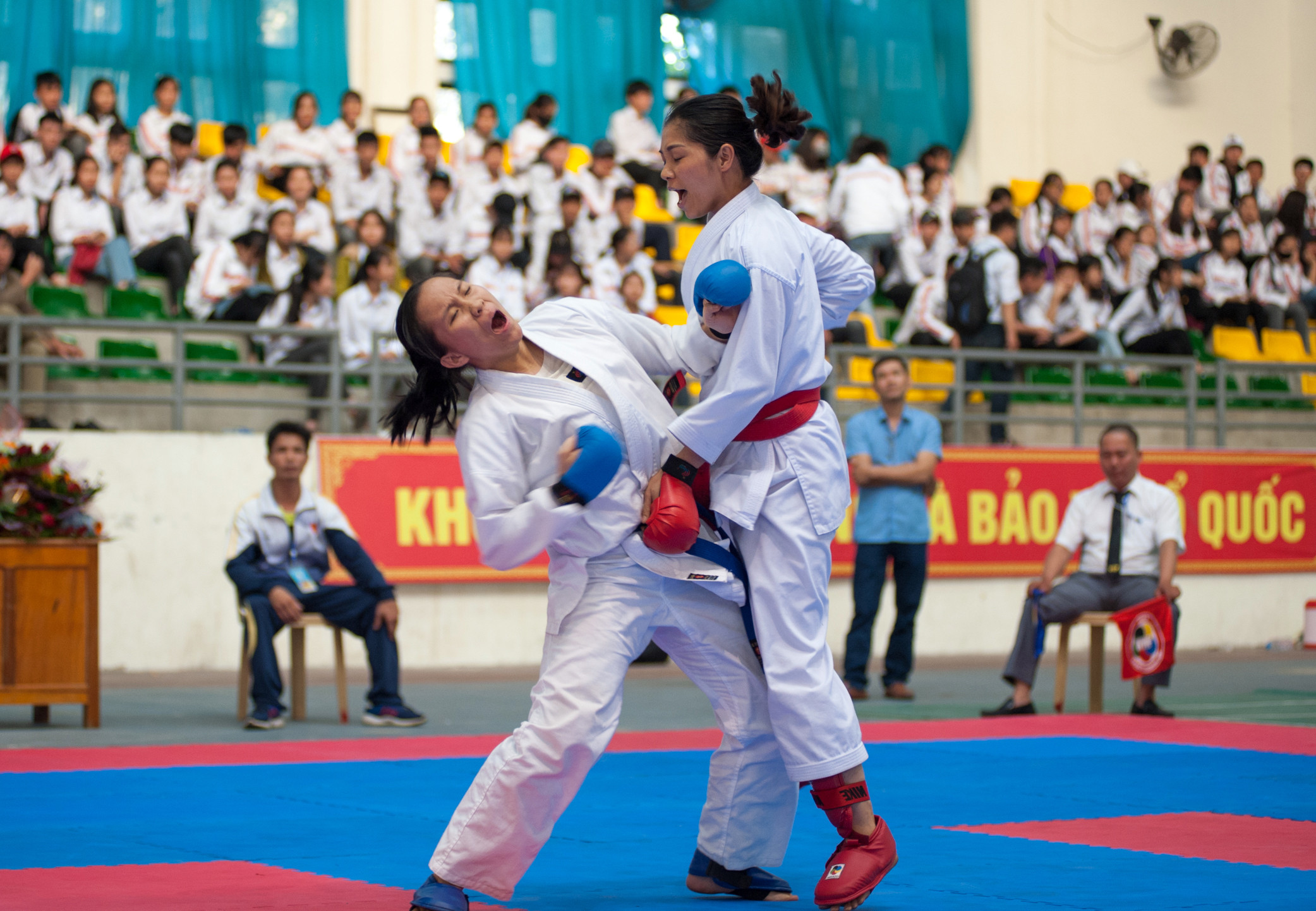 Thi đấu Karatedo tại Đại hội TDTD tỉnh Nghệ An năm 2018. Ảnh: Thành Cường