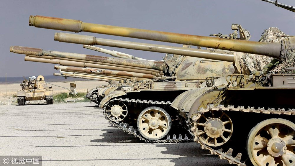 Trong kho vũ khí có hàng loạt xe tăng đủ loại, gồm xe T-55, T62 và T-72 (Nguồn: SANA)