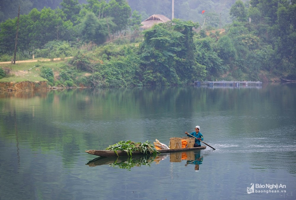 Sông Giăng qua Môn Sơn (Con Cuông, Nghệ An). Ảnh tư liệu