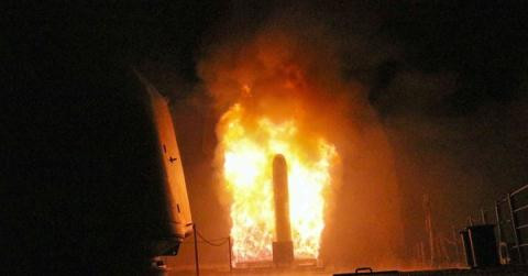 Tên lửa Tomahawk được phóng từ tàu USS Monterey trên Địa Trung Hải trong vụ tấn công Syria hôm 14/4
