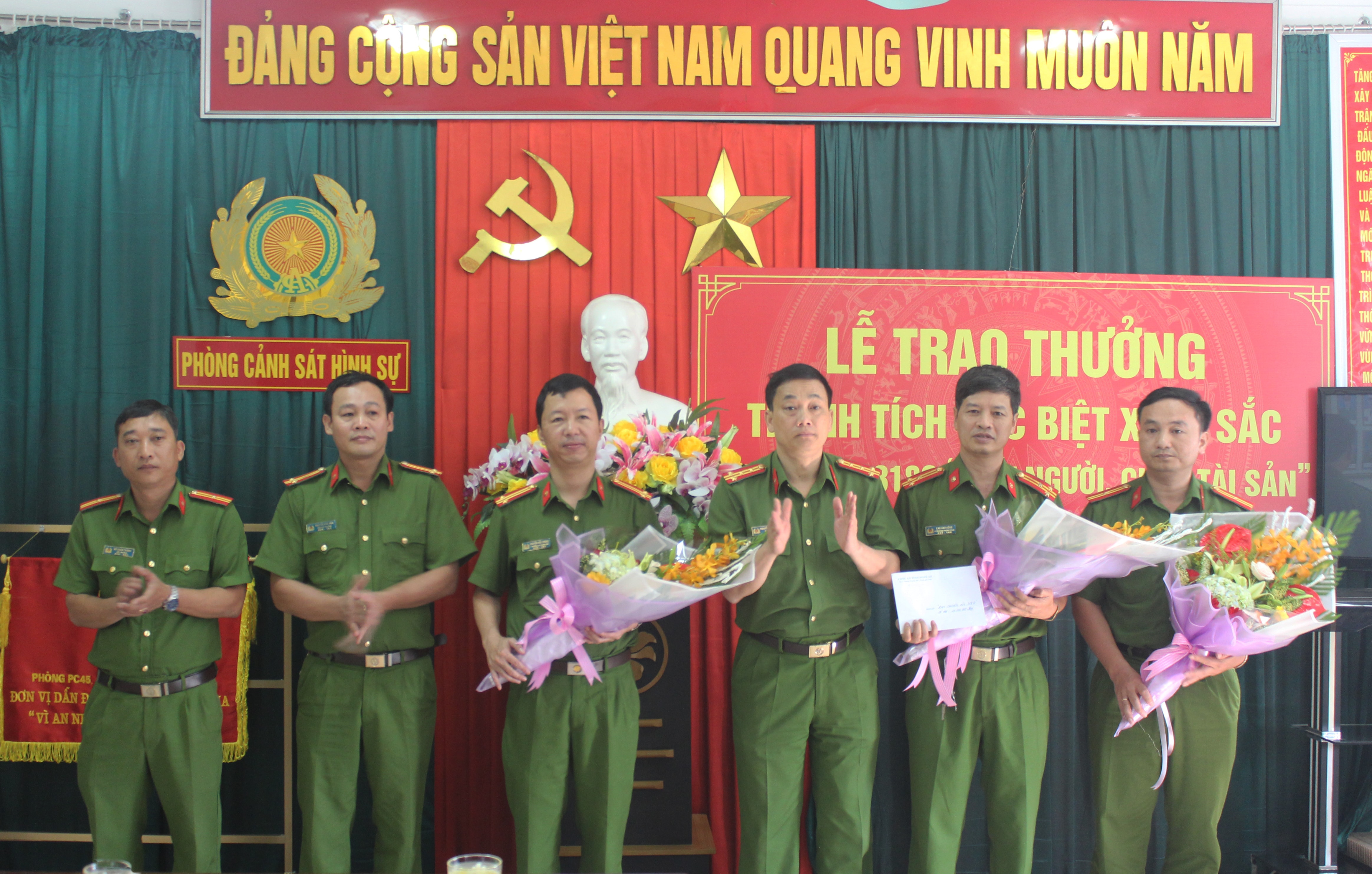 Bat doi tuong giet nguoi o Tp Vinh sau 36 ngay gay an-hinh-anh-2