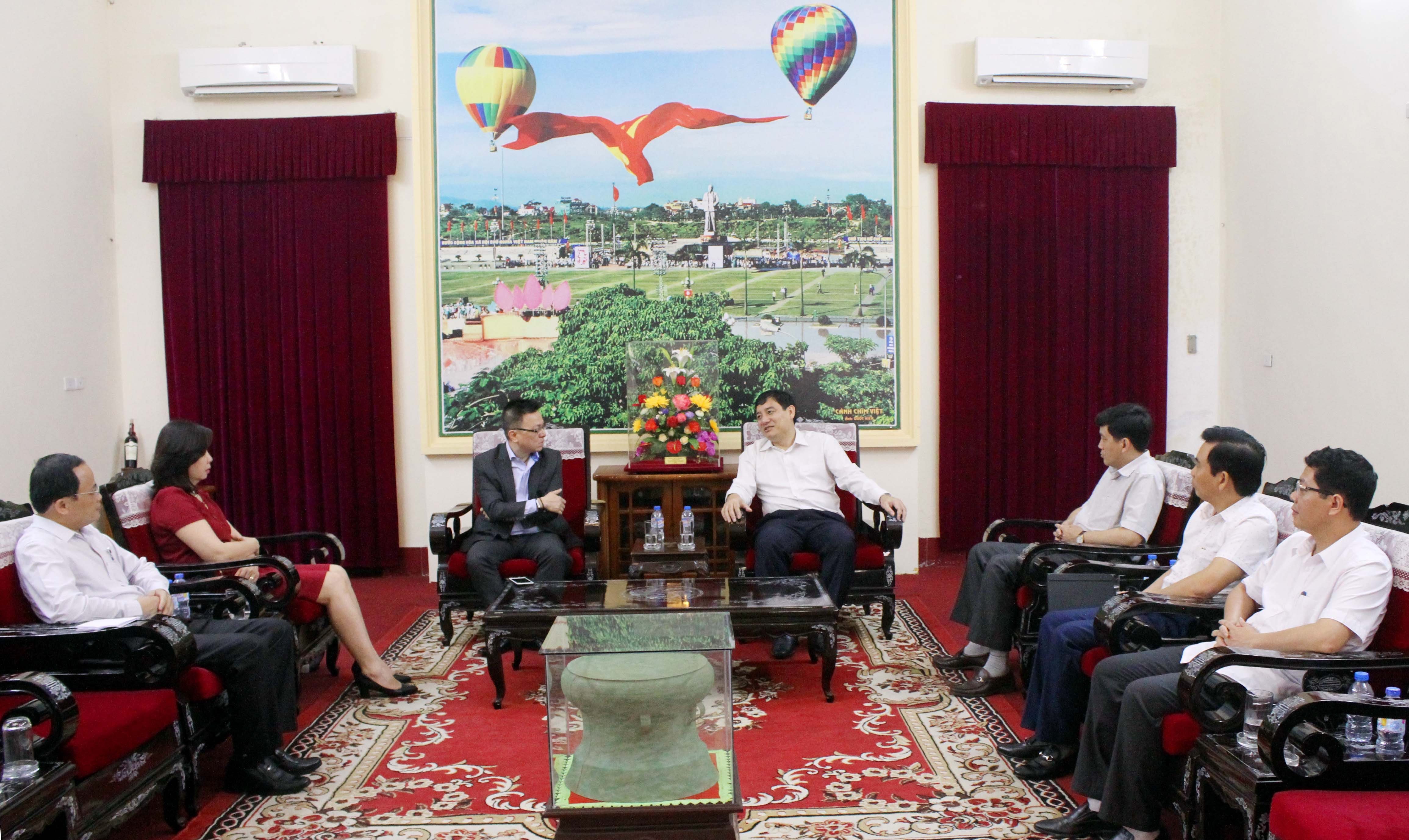 Quang cảnh buổi làm việc. Ảnh: Tá Chuyên