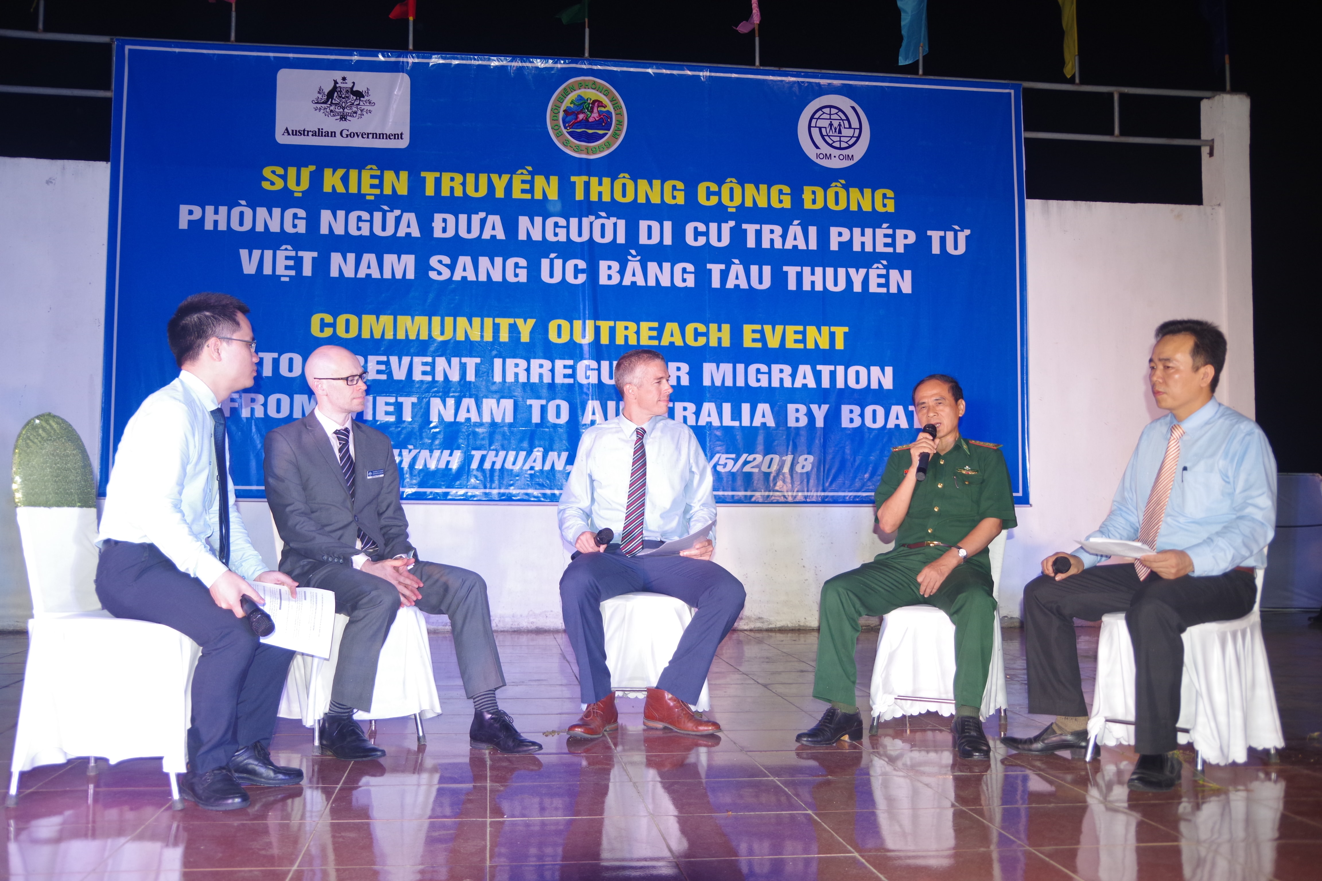 Các đại biểu tham gia giao lưu tại buổi truyền thông. Ảnh: Hải Thượng