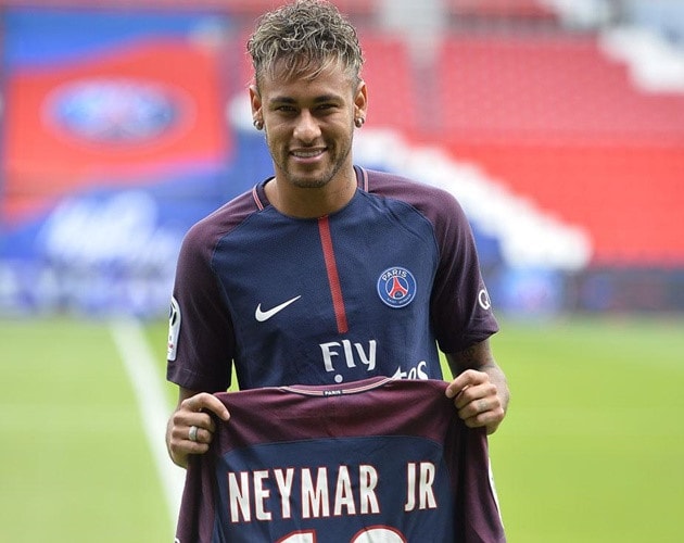 Neymar roi Barcelona vi Lionel Messi hinh anh 1