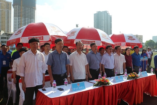 Các đại biểu tham dự Lễ khai mạc