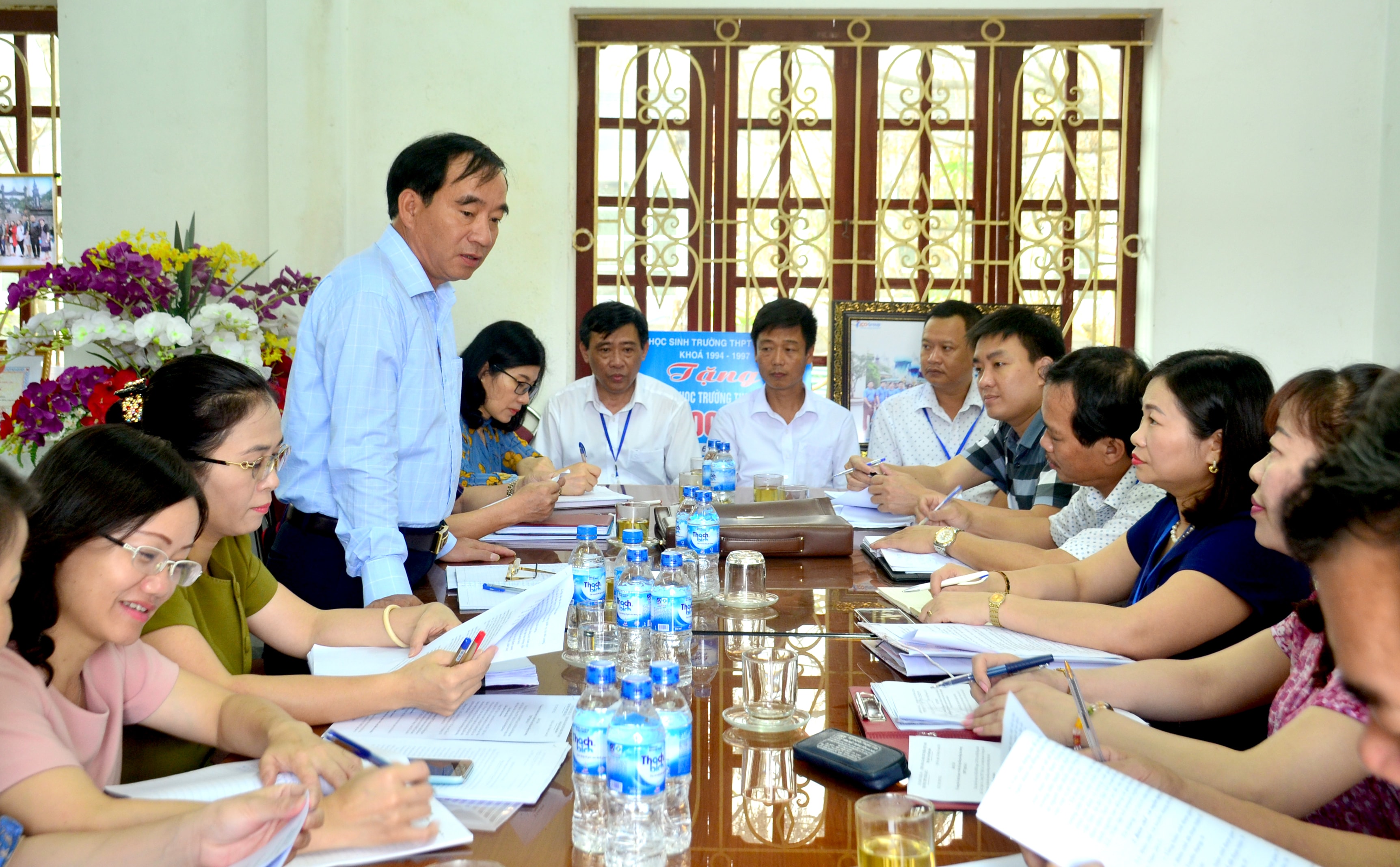 Phó Chủ tịch HĐND tỉnh Hoàng Viết Đường phát biểu tại cuộc làm việc. Ảnh: Thành Duy