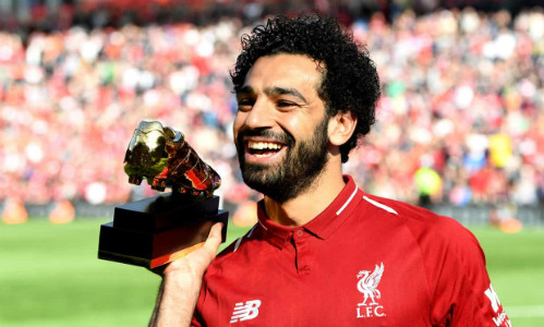 Salah nhận danh hiệu Vua phá lưới Ngoại hạng Anh sau trận đấu với Brighton. Ảnh:AFP.