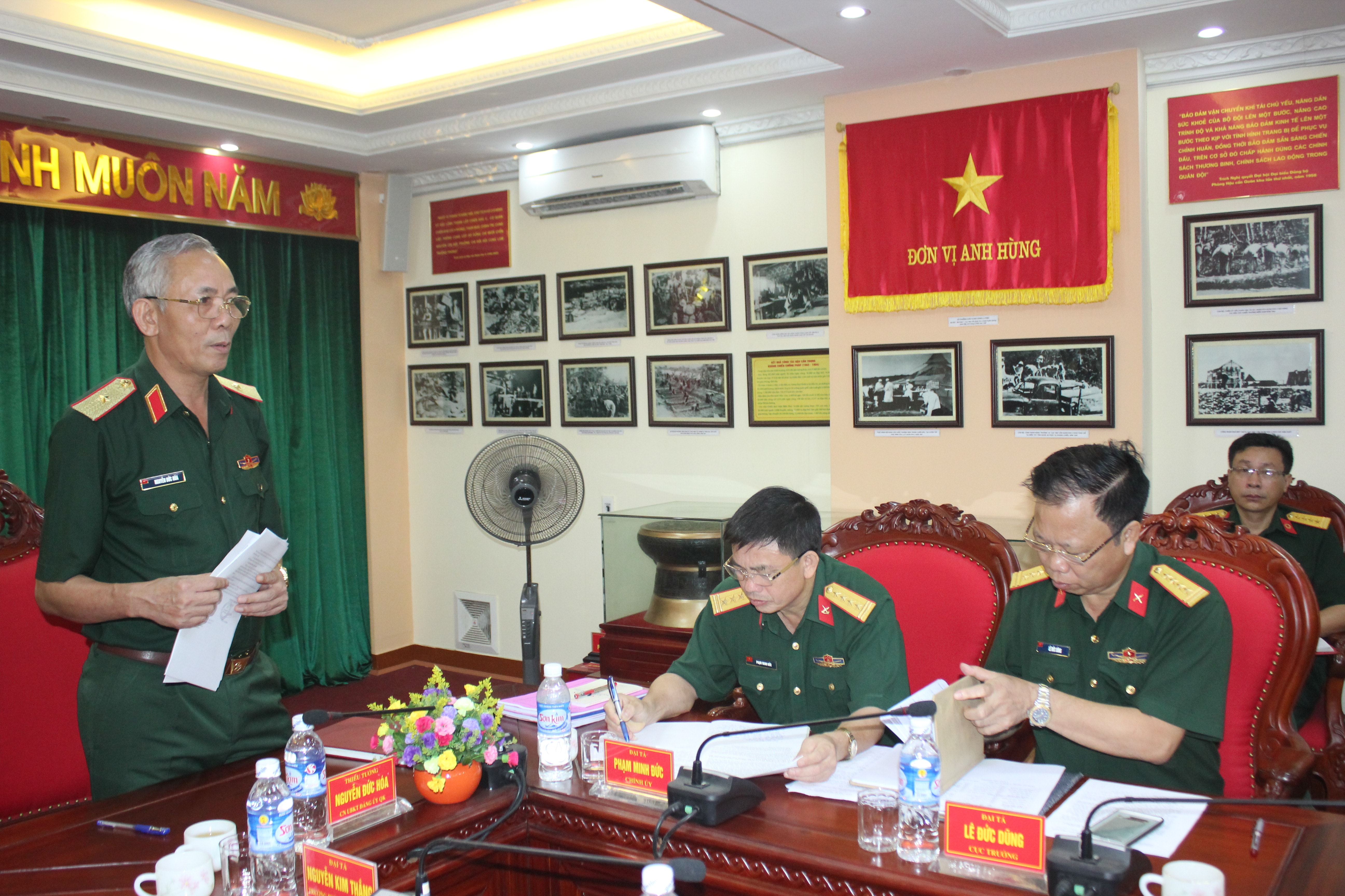 Thiếu tướng Nguyễn Đức Hóa – Phó Chính ủy Quân khu kết luận nội dung kiểm tra.