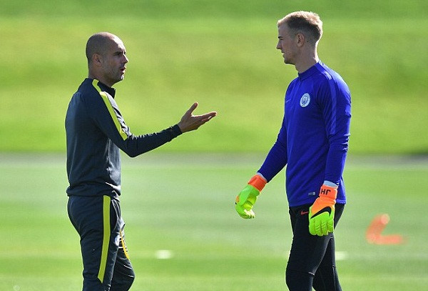 Joe Hart bị đẩy khỏi Etihad vì mâu thuẫn với HLV Pep Guardiola. Ảnh: Internet