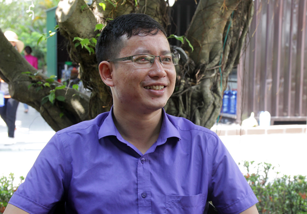 Thầy giáo Đặng Quang Tám. Ảnh: Mỹ Hà