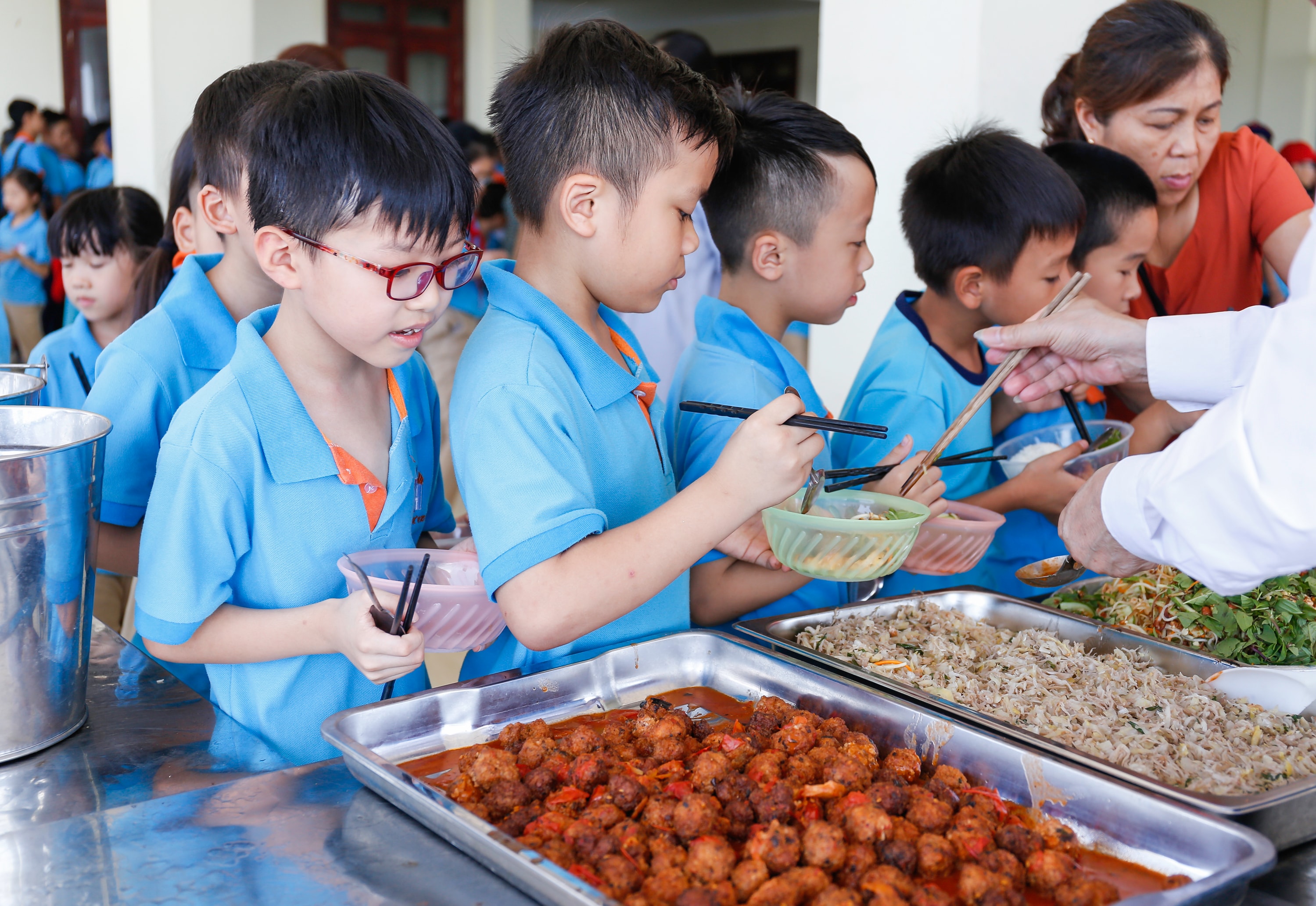 Trường Phượng Hoàng thăm ngôi chùa có 4 kỷ lục Việt Nam