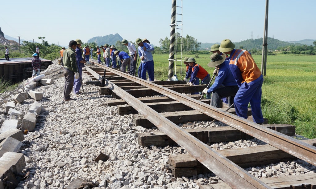 Công tác khắc phục hậu quả đang được tiến hành khẩn trương.