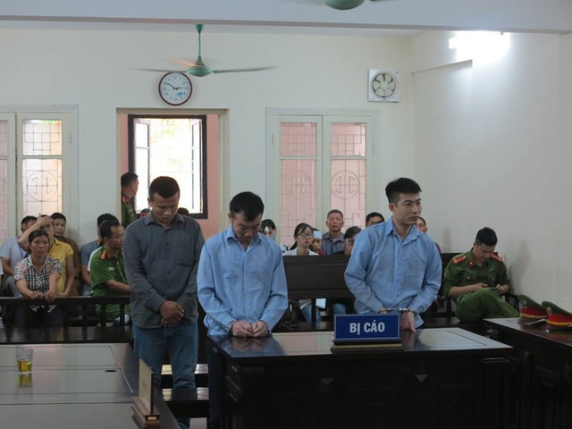 Ba bị cáo tại phiên tòa. Ảnh: Diệp Thanh