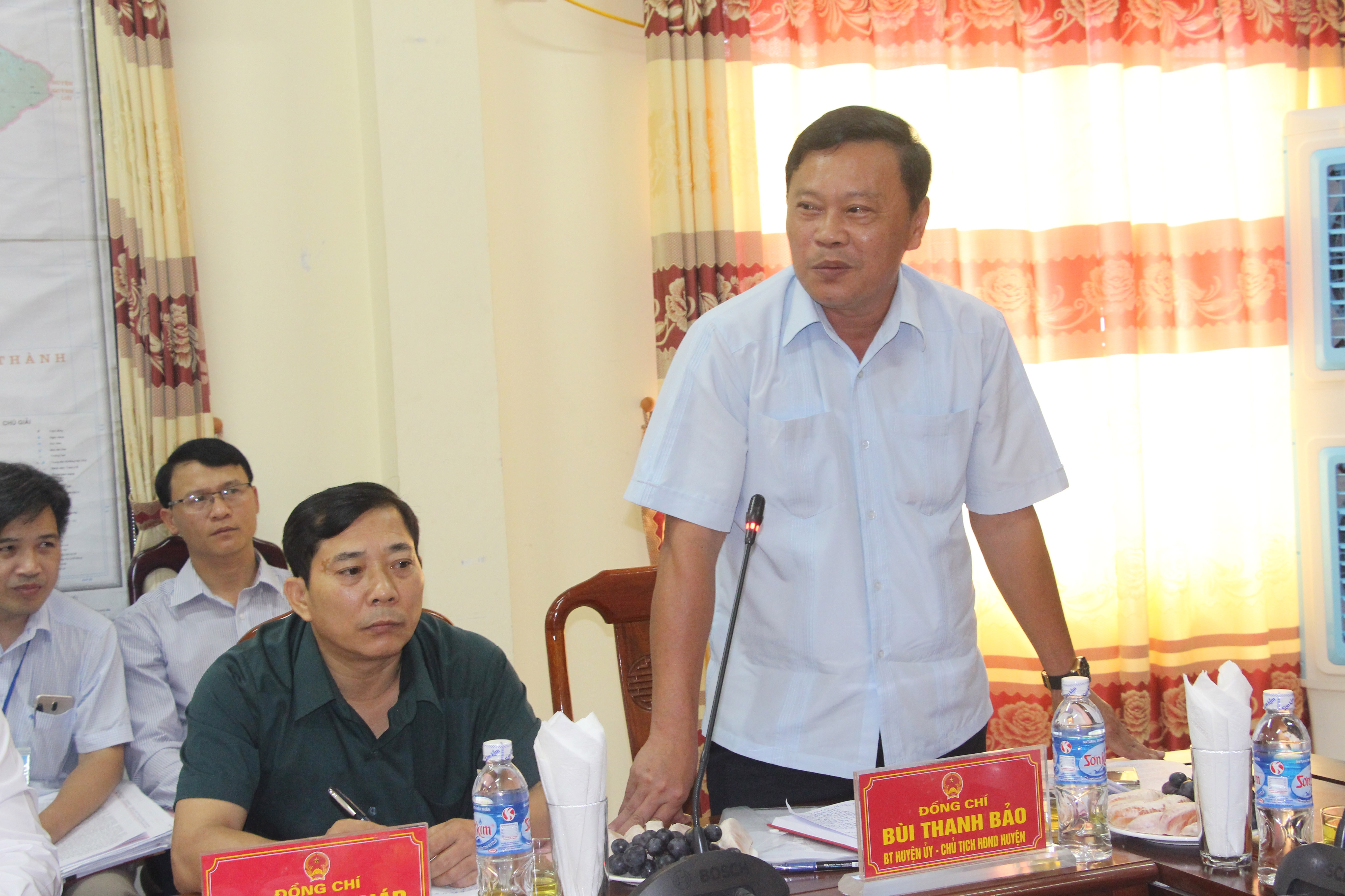 Đồng chí Bùi Thanh Bảo - Bí thư Huyện ủy Tân Kỳ phát biểu tại buổi làm việc. Ảnh: Đào Tuấn